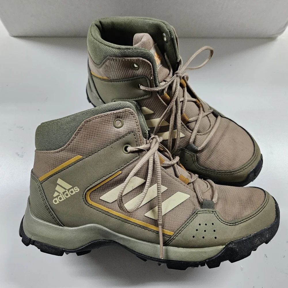 adidas Hyperhiker Hiking Boots Outdoor Big Kids Size 4 Unisex